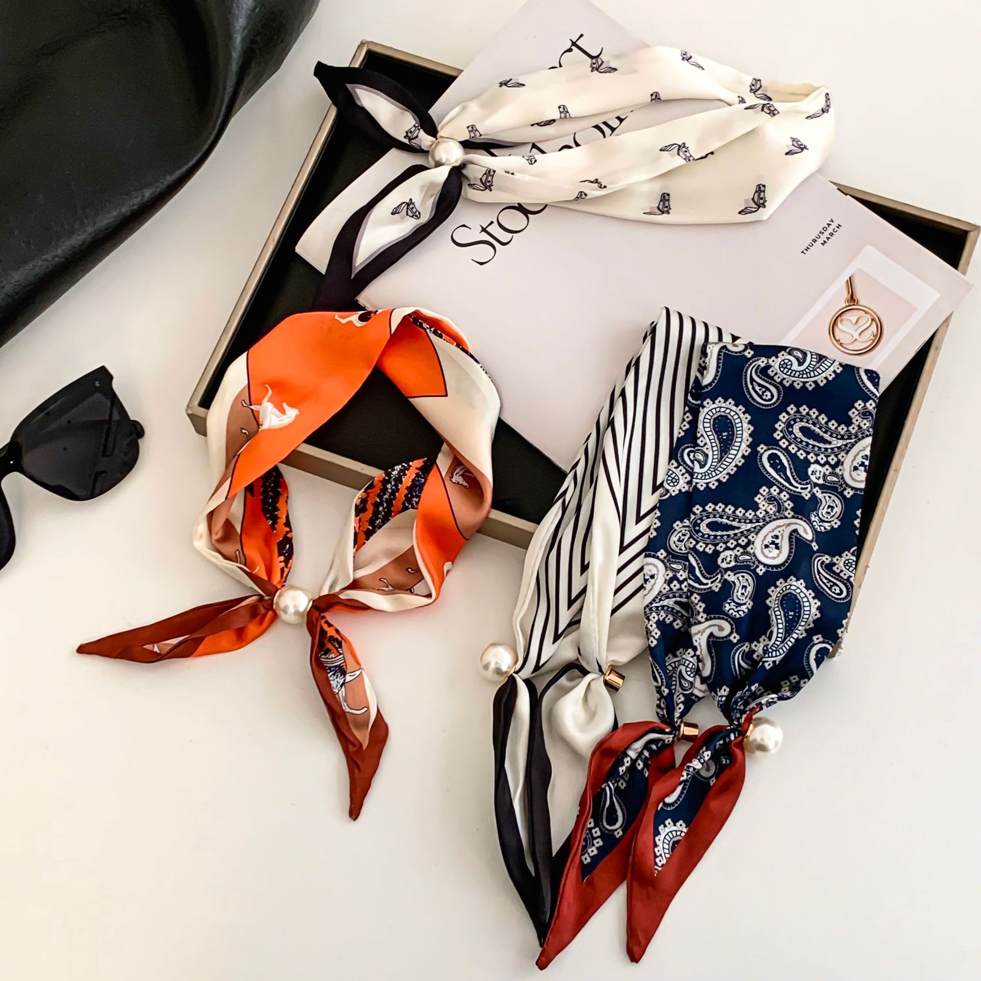 Cashew Flower Silk Scarf Effor - Ascot Neck Scarf 评论和价格