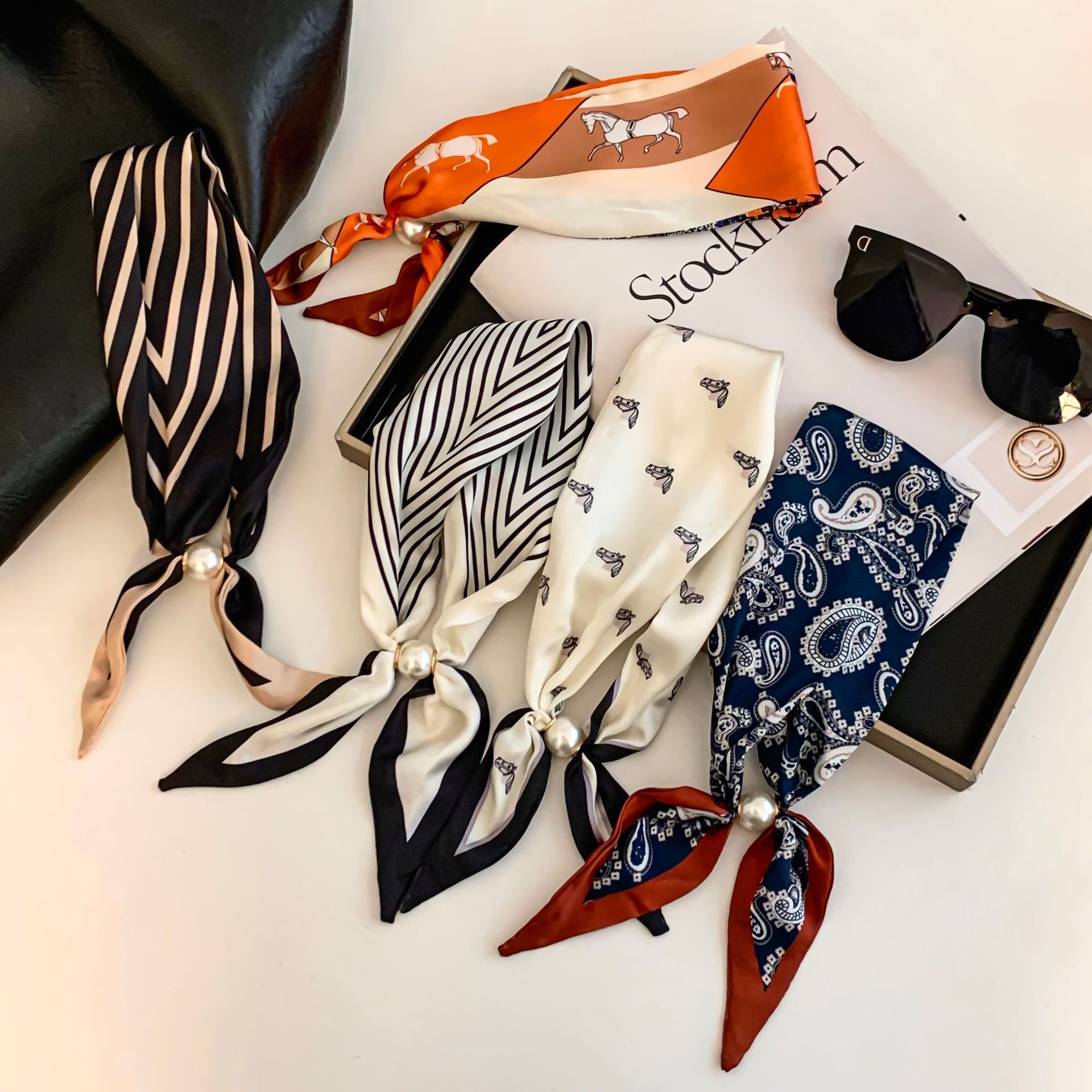 Cashew Flower Silk Scarf Effor - Ascot Neck Scarf 评论和价格