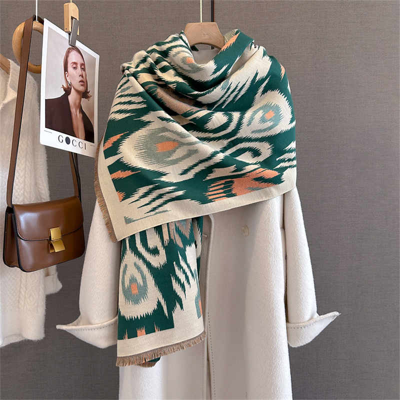 2025 Brand Warm Cashmere Ponch - Woven Scarf Blanket 评论和价格
