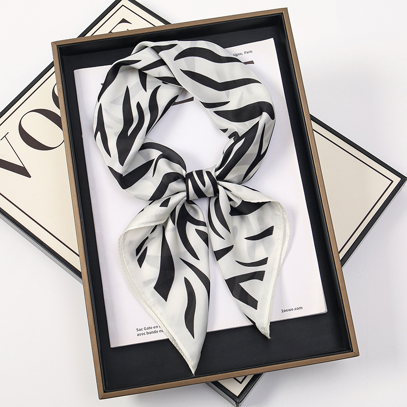 2025 Fashion Zebra Stripes Des - Silk Tie Striped 评论和价格